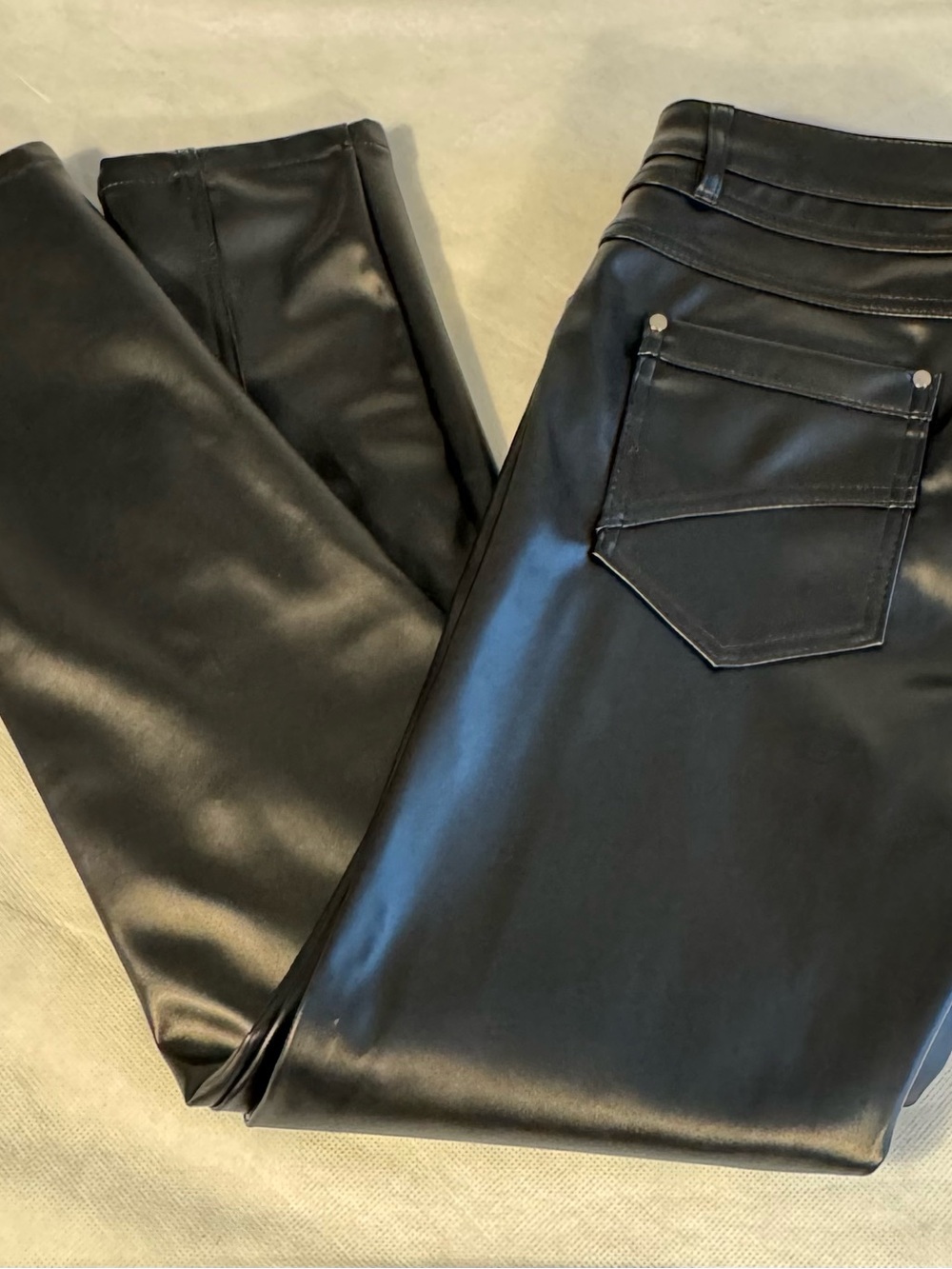 UNISEX Black Vegan Faux Leather Moto Pants Size 32 Skinny Biker Style - Picture 5 of 8